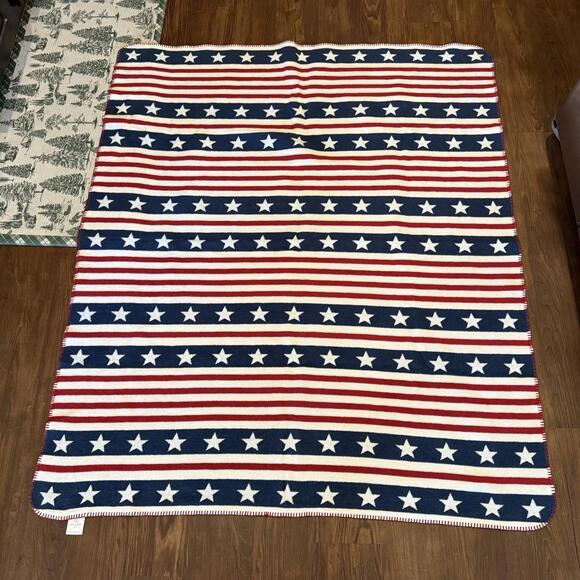 Docofil Winter USA‎ Patriotic Throw Blanket 59x51 Cotton Blend Made in Portugal